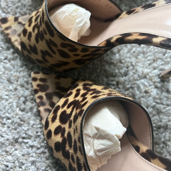 Gianvito Rossi Leopard Print Calf Hair Open Toe Mule (39) - Picture 6 of 12
